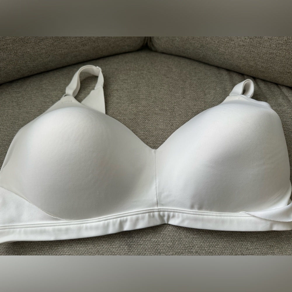 Warner's Women's No Side Effects Underarm and BackSmoothing Comfort Wireless  2X